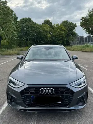 Audi A4 Avant 40 TDI quattro S tronic line