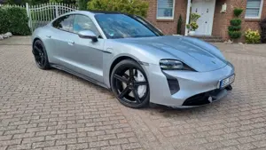 Porsche Taycan Turbo Bild 5