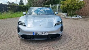 Porsche Taycan Turbo Bild 3