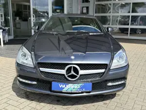 Mercedes-Benz SLK 200 2.Hd NUR 37TKM TEMPOMAT AIRSCARF Bild 2
