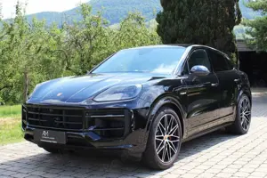 Porsche Cayenne Coupe S E-Hybrid | PDLS+ | Sport-Design