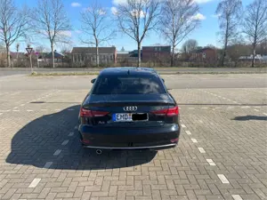 Audi A3 1.6 TDI Limousine sport Bild 5