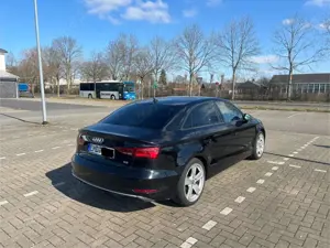 Audi A3 1.6 TDI Limousine sport Bild 4