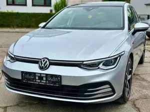 Volkswagen Golf VIII 8 Lim. Style 1.5 eTSI * 1.Hand *Ambien Bild 2