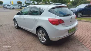 Opel Astra J Lim. 5-trg.1,6 85kw Energy Bild 4