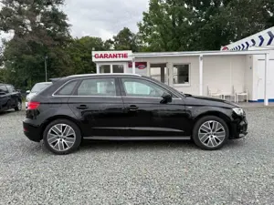 Audi A3 Sportback*S-Line*Audi-Scheckheft*Garantie* Bild 4
