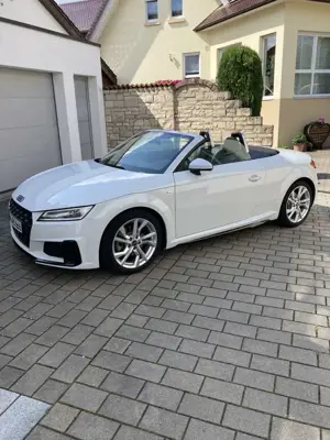 Audi TT Roadster 40 TFSI  S line NAV, SHZ