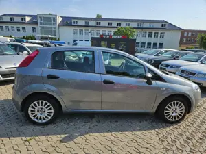 Fiat Punto 1.3 Multijet Bild 4