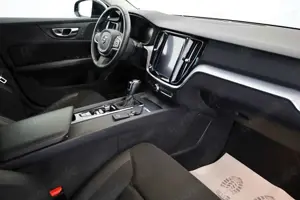 Volvo V60 Kombi Momentum Pro T.Leder,Navi,LED,AppleCar Bild 3