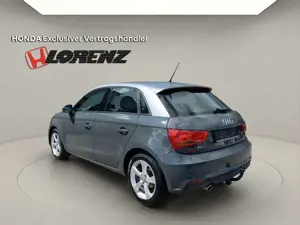 Audi A1 1.0TFSI Sportback Sport SHZ PDC AHK ALLWETTER Bild 5