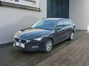 SEAT Leon Sportstourer 2.0 TDI DSG Style Navi LED Sit