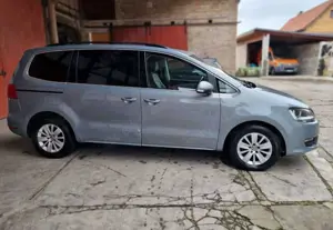 Volkswagen Sharan 2.0 TDI BlueMotion Technology Trendline Bild 3