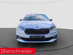 Skoda Fabia 1.0 TSI Selection LED ACC PDC Bild 2