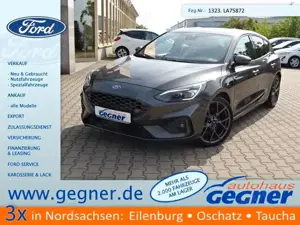 Ford Focus 280PS ST Navi iACC LED Winter