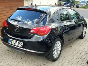 Opel Astra Astra 1.7 CDTI DPF Edition Bild 4