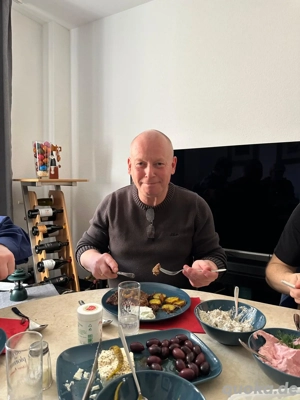 Er sucht Sie für eine gemeinsame Zukunft