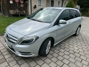 Mercedes-Benz B 220 B 220 CDI (BlueEFFICIENCY) 7G-DCT
