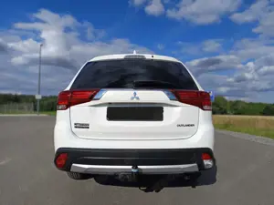 Mitsubishi Outlander Outlander 2.0 2WD Diamant Edition Bild 5