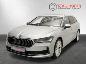 Skoda Superb Combi LK PANO LuftLeder Travel AHK 360°