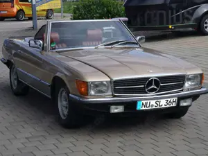 Mercedes-Benz SL 500 R107