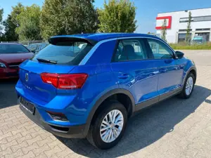 Volkswagen T-Roc Basis Bild 2
