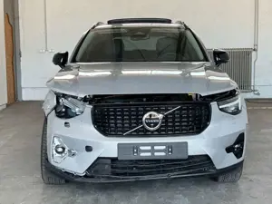 Volvo XC40 /Plus/Dark/2WD/360°/HK/ACC/AMBIENTE/UNFALL Bild 2