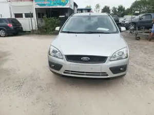 Ford Focus Focus Turnier Turnier 1.6 Ti-VCT Connection Bild 1