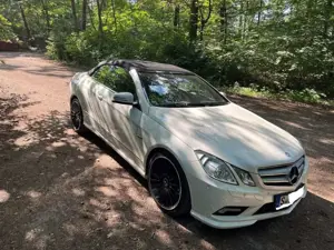 Mercedes-Benz E 350 E-Klasse Cabrio CGI 7G-TRONIC AMG 320PS
