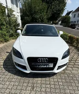 Audi TT Roadster 1.8 TFSI Vollederausstattung