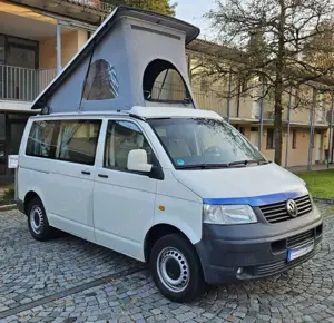 Volkswagen T5 Transporter Transporter mit Summermobil-Camperumbau (2013)
