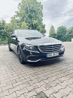 Mercedes-Benz E 220 d 4Matic 9G-TRONIC