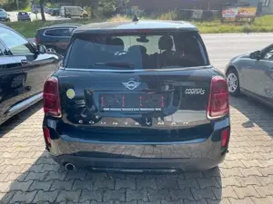 MINI Cooper SE All4 Countryman LED im erw. Umf. Navi Bild 4