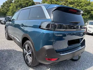 Peugeot 5008 Allure ALU/NAVI/Kam180°/AHK/7Sitze ZR neu Bild 3