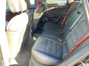 Porsche Macan Macan Turbo PDK mit Performance Paket Bild 5