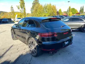Porsche Macan Macan Turbo PDK mit Performance Paket Bild 4