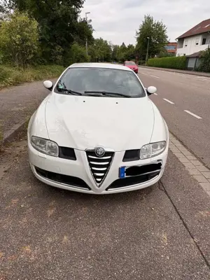 Alfa Romeo GT 2.0 JTS Selespeed Distinctive Bild 2 Alfa Romeo GT 2.0 JTS Selespeed Distinctive Bild 2