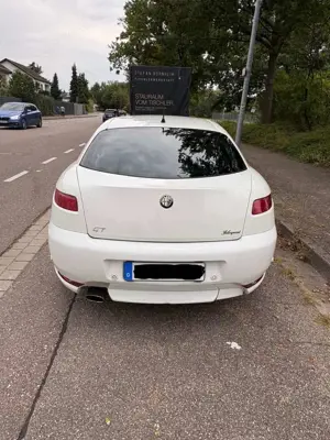 Alfa Romeo GT 2.0 JTS Selespeed Distinctive Bild 3 Alfa Romeo GT 2.0 JTS Selespeed Distinctive Bild 3