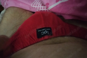 Devoter Boy ist sehr geil auf NS KV Facesitting auf mein Gesicht 