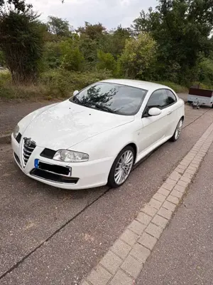 Alfa Romeo GT 2.0 JTS Selespeed Distinctive Bild 5 Alfa Romeo GT 2.0 JTS Selespeed Distinctive Bild 5