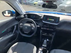 Peugeot e-2008 e- Allure Pack Bild 4