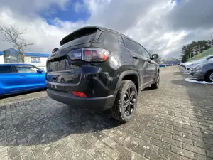 Jeep Compass Night Eagle Rückfahrkamera Carplay SHZ Bild 2