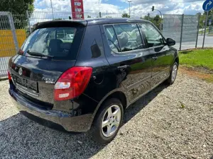 Skoda Fabia 1.4   TÜV 07/2027 !! KLIMA !! 5-Türig ! TOP Bild 2