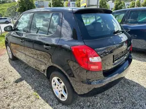 Skoda Fabia 1.4   TÜV 07/2027 !! KLIMA !! 5-Türig ! TOP Bild 4