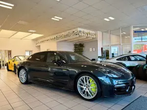 Porsche Panamera Turbo S E-Hybrid Executive SportDesign