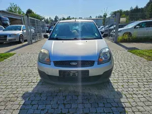 Ford Fiesta Basis - Kein TÜV - Bild 2