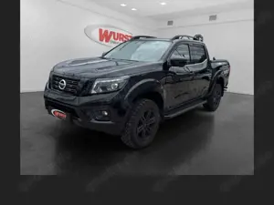 Nissan Navara N-Guard Double Cab 4x4 2.3 dCi Automatik Standheiz