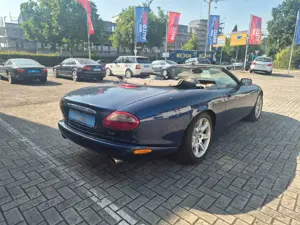 Jaguar XK8 Cabriolet*Automatik*Leder*Klima*Sitzheizung* Bild 5
