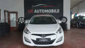Hyundai i30 Classic KAMERA*PDC*MFL*KLIMA*PDC*NAVI*TOP!!!