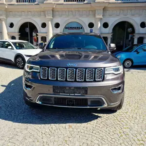 Jeep Grand Cherokee 3.0 CRD Overland*Panorama* Bild 2