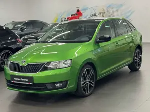 Skoda Rapid/Spaceback Spaceback Style Plus DSG/PANO/XENON/NAVI!